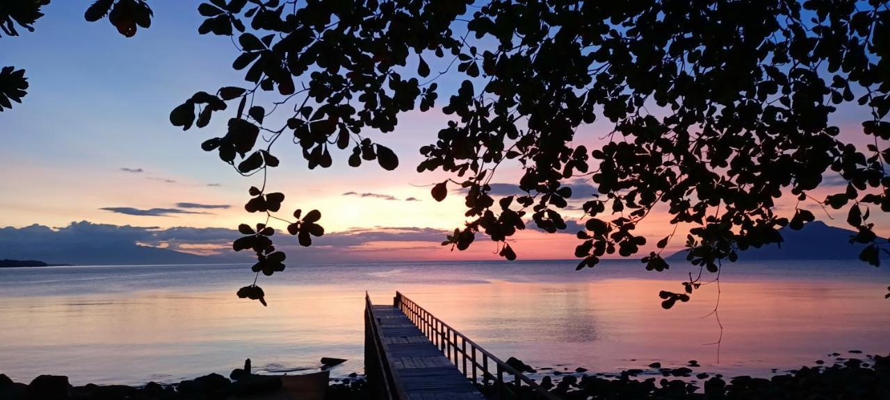 Cassabonelly Hotell Maumere Exteriör bild