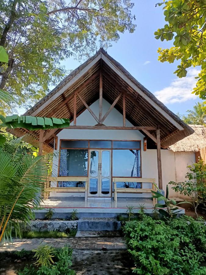 Cassabonelly Hotell Maumere Exteriör bild